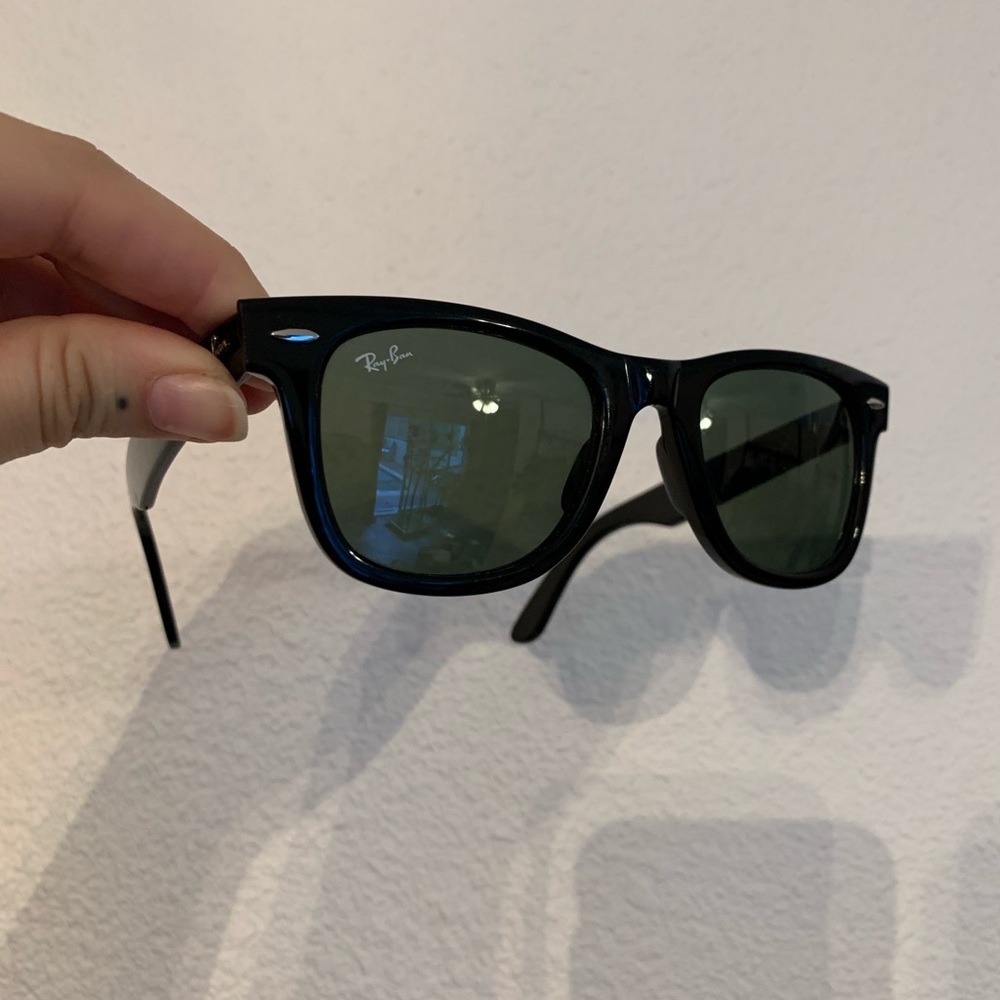 Ray-Ban Wayfarer Black Sunglasses